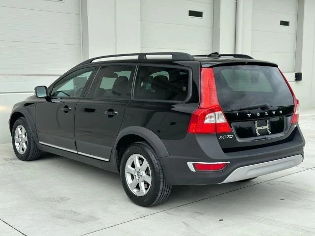 2013 Volvo XC70 3rd Gen - Image 3 of 21