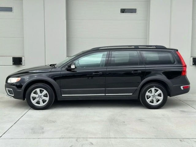 2013 Volvo XC70 3rd Gen - Image 2 of 21