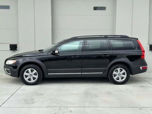 2013 Volvo XC70 3rd Gen - Image 2 of 21
