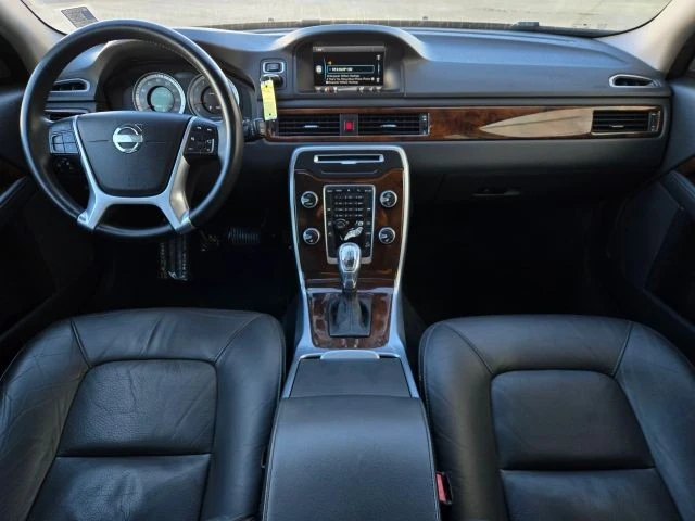 2013 Volvo XC70 3rd Gen - Image 24 of 31