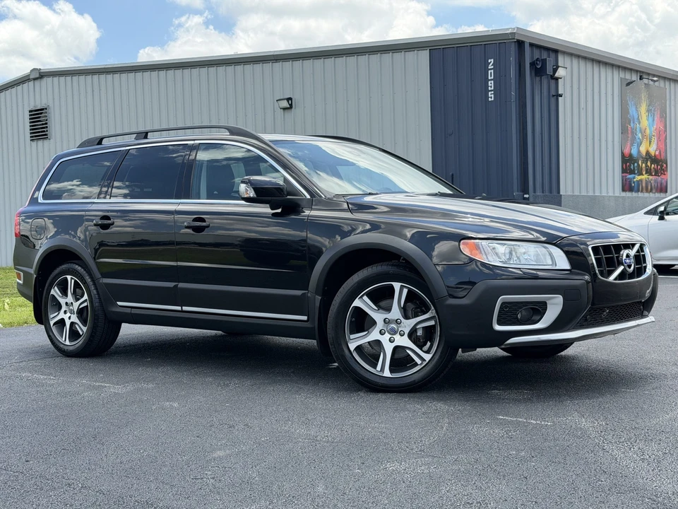 2013 Volvo XC70 3rd Gen - Image 9 of 31