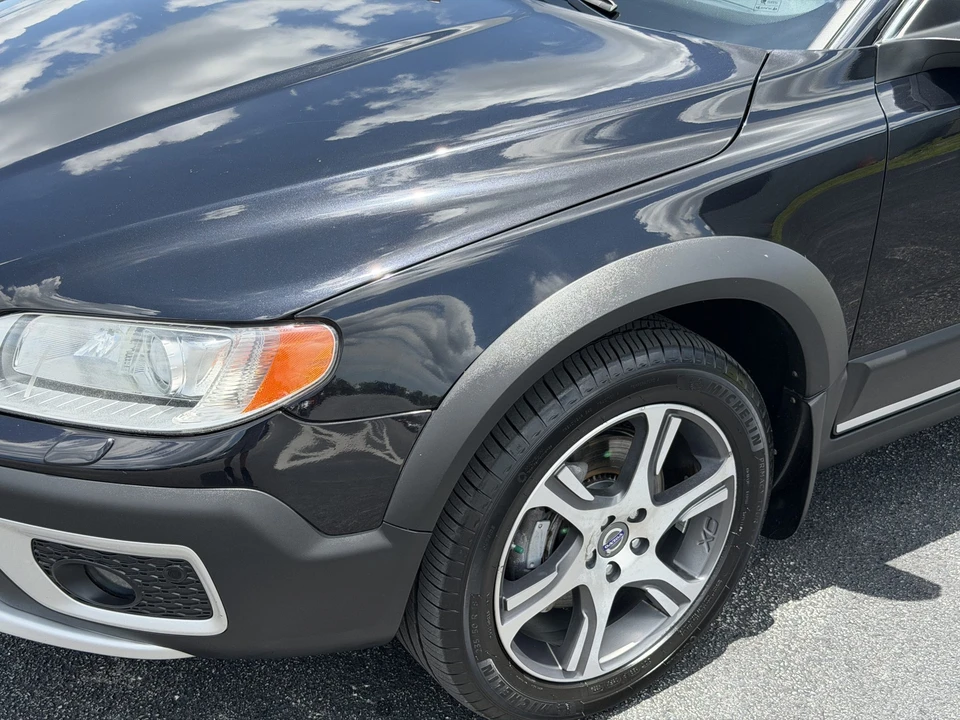 2013 Volvo XC70 3rd Gen - Image 17 of 31