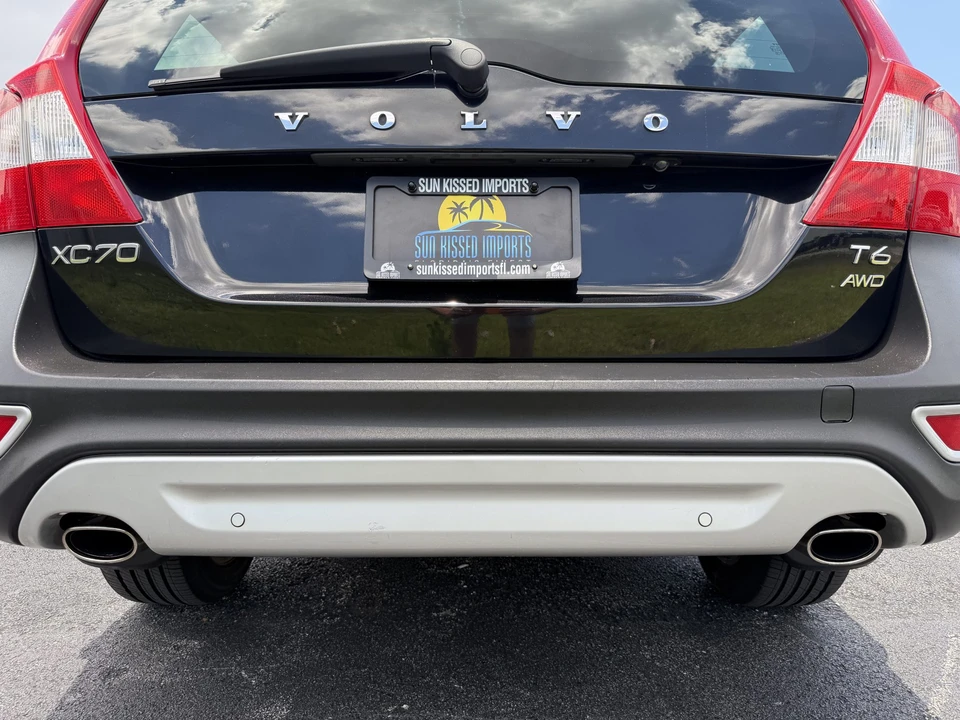 2013 Volvo XC70 3rd Gen - Image 26 of 31