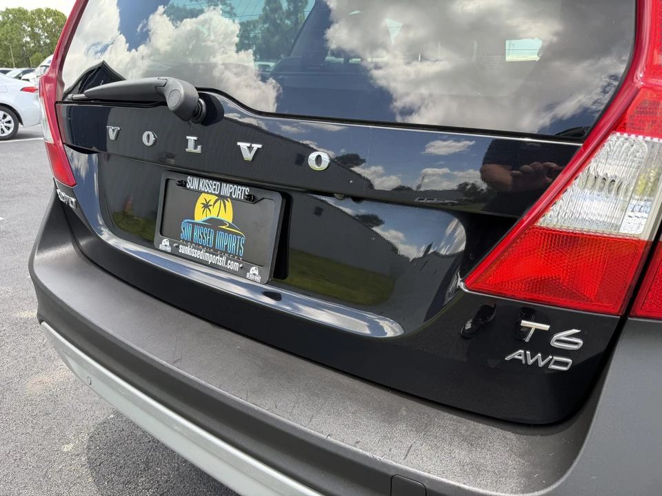 2013 Volvo XC70 3rd Gen - Image 27 of 31
