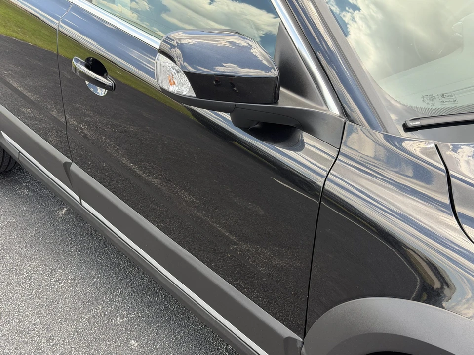 2013 Volvo XC70 3rd Gen - Image 18 of 31