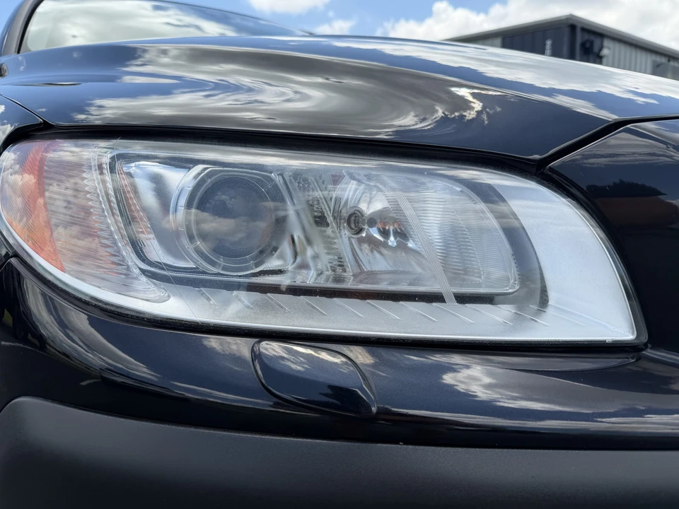 2013 Volvo XC70 3rd Gen - Image 13 of 31