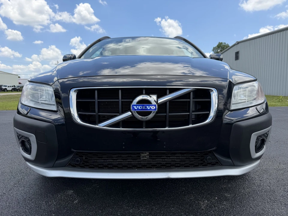 2013 Volvo XC70 3rd Gen - Image 11 of 31