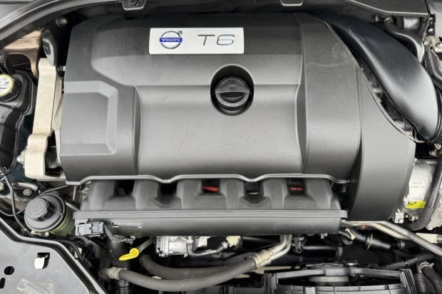 2013 Volvo XC70 3rd Gen - Image 6 of 8