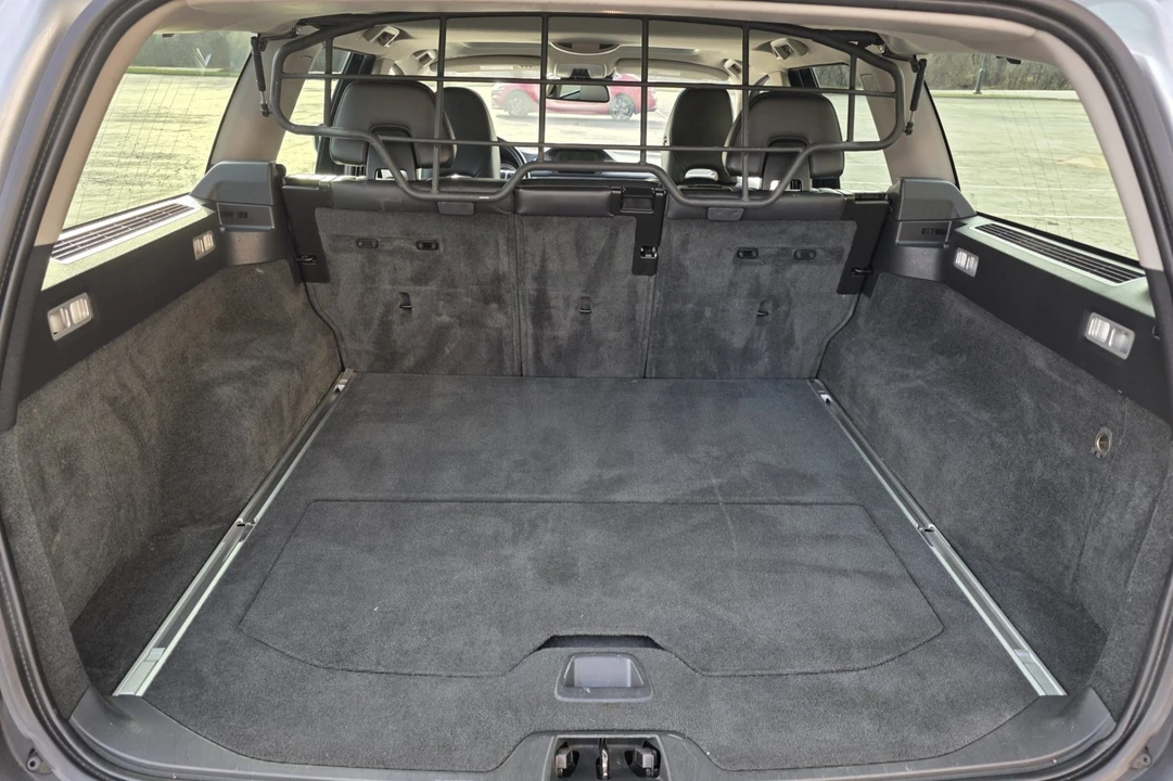 2013 Volvo XC70 3rd Gen - Image 6 of 9