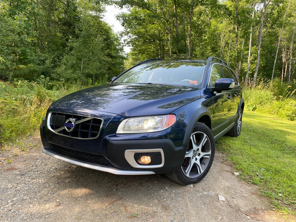 2013 Volvo XC70 3rd Gen - Image 8 of 31