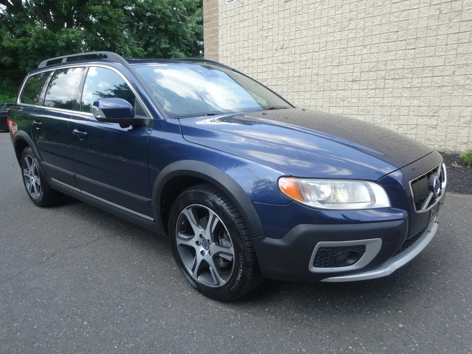 2013 Volvo XC70 3rd Gen - Image 7 of 31