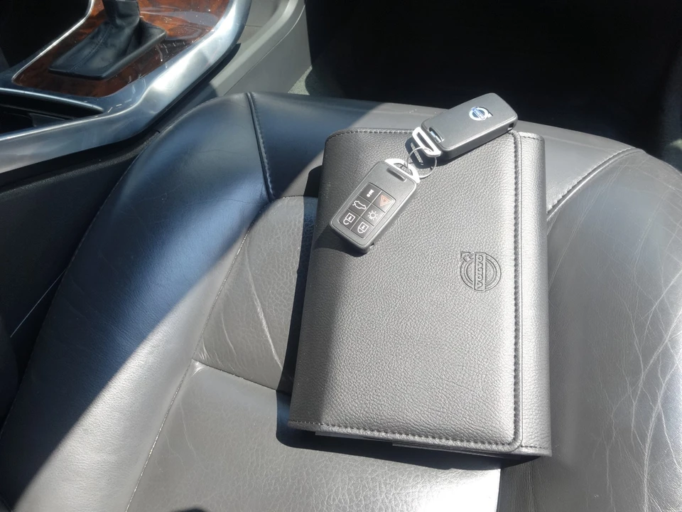2013 Volvo XC70 3rd Gen - Image 26 of 31