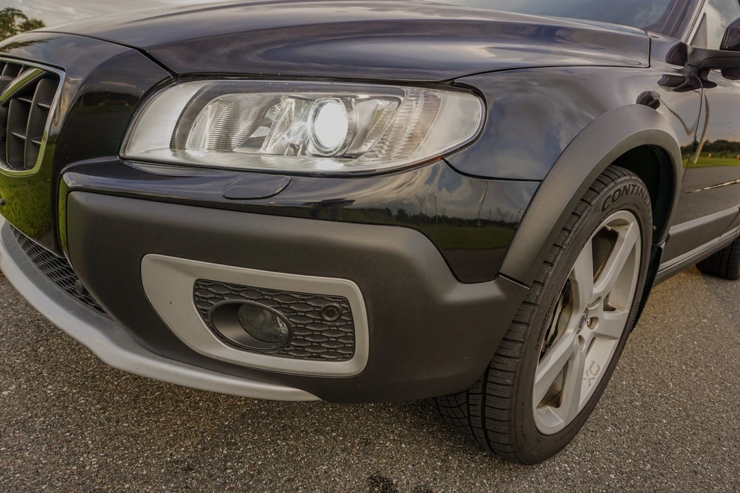 2013 Volvo XC70 3rd Gen - Image 18 of 31