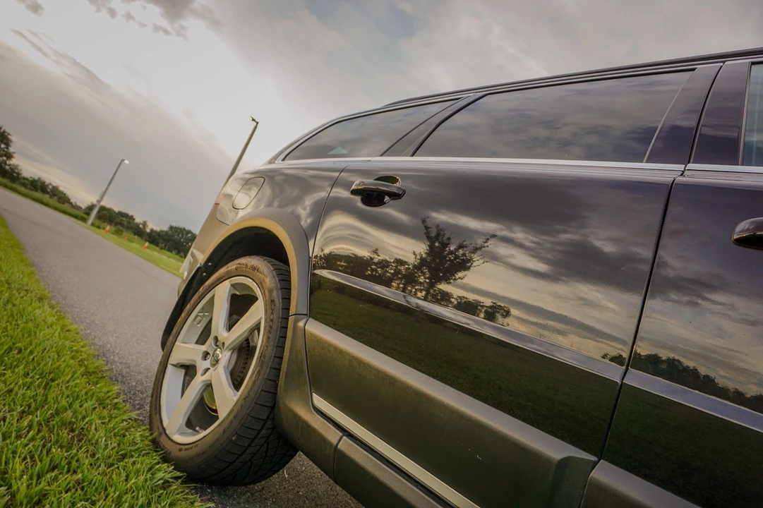 2013 Volvo XC70 3rd Gen - Image 22 of 31