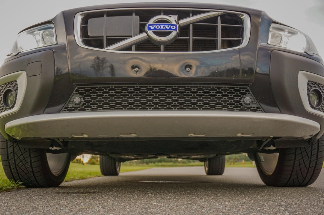 2013 Volvo XC70 3rd Gen - Image 13 of 31