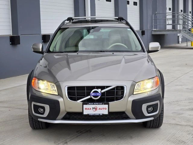 2013 Volvo XC70 3rd Gen - Image 3 of 21