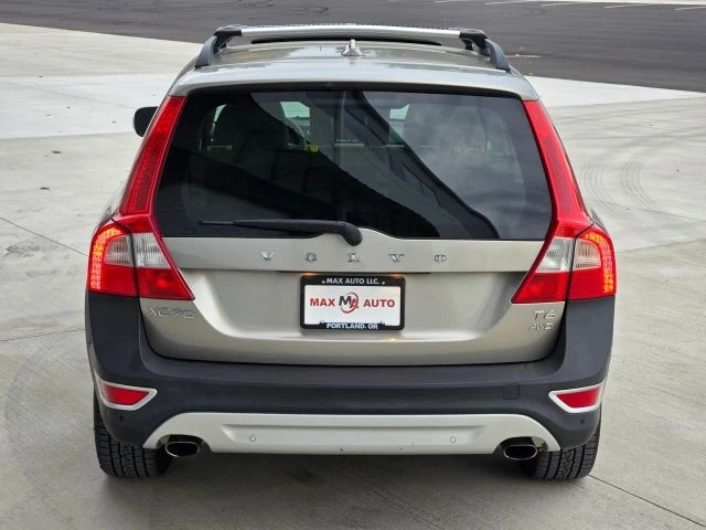 2013 Volvo XC70 3rd Gen - Image 7 of 21