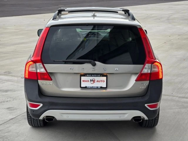2013 Volvo XC70 3rd Gen - Image 7 of 21