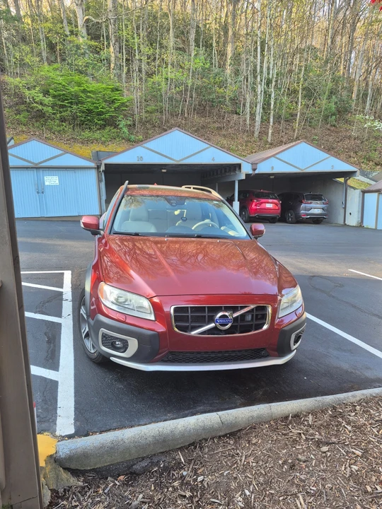 2013 Volvo XC70 3rd Gen - Image 9 of 9