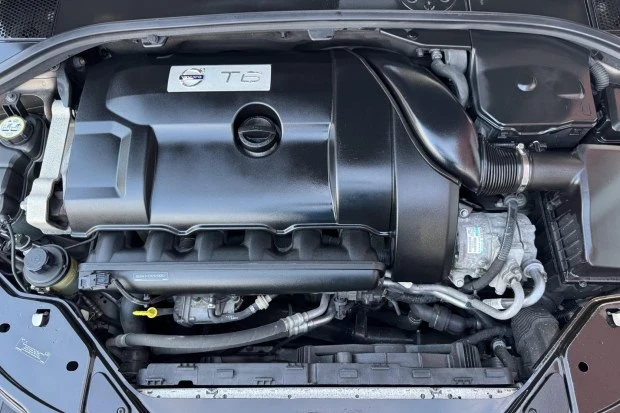 2013 Volvo XC70 3rd Gen - Image 6 of 7