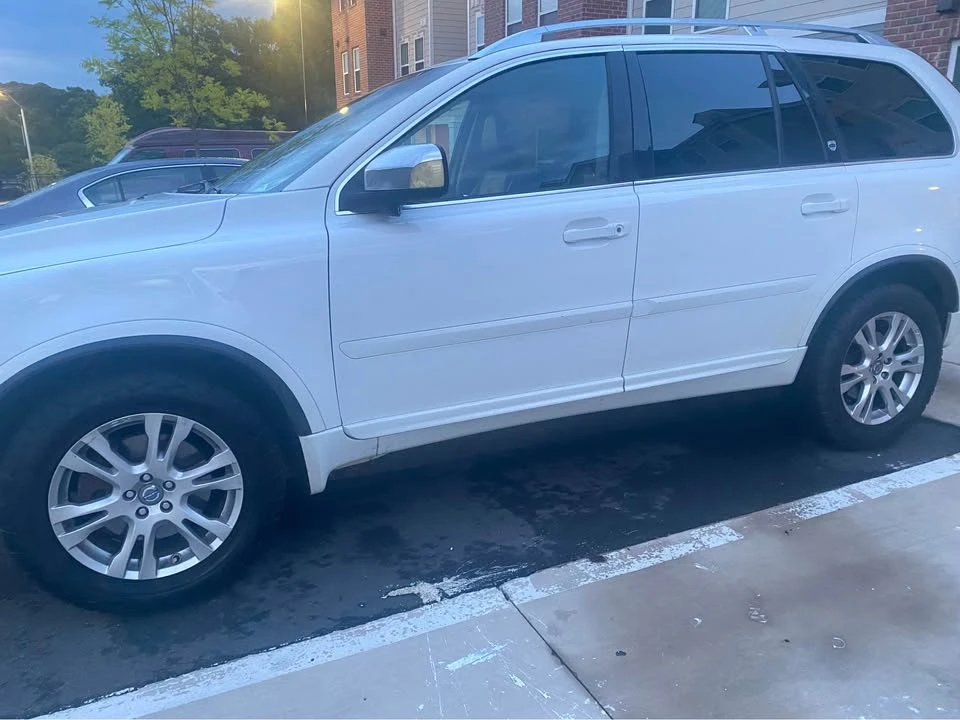 2013 Volvo XC90 1st Gen - Image 2 of 9