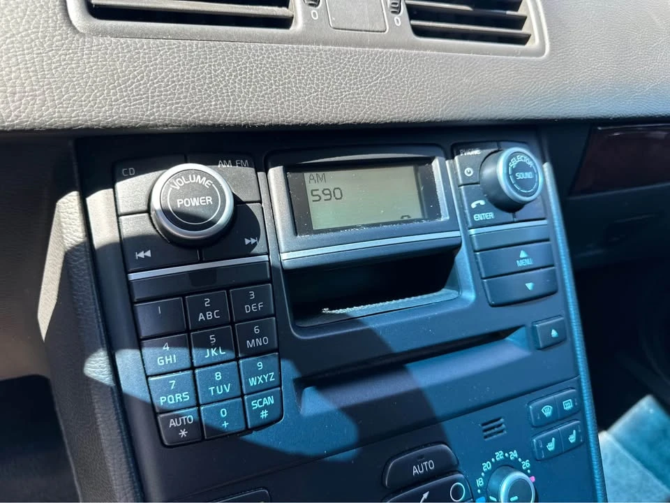 2013 Volvo XC90 1st Gen - Image 10 of 20