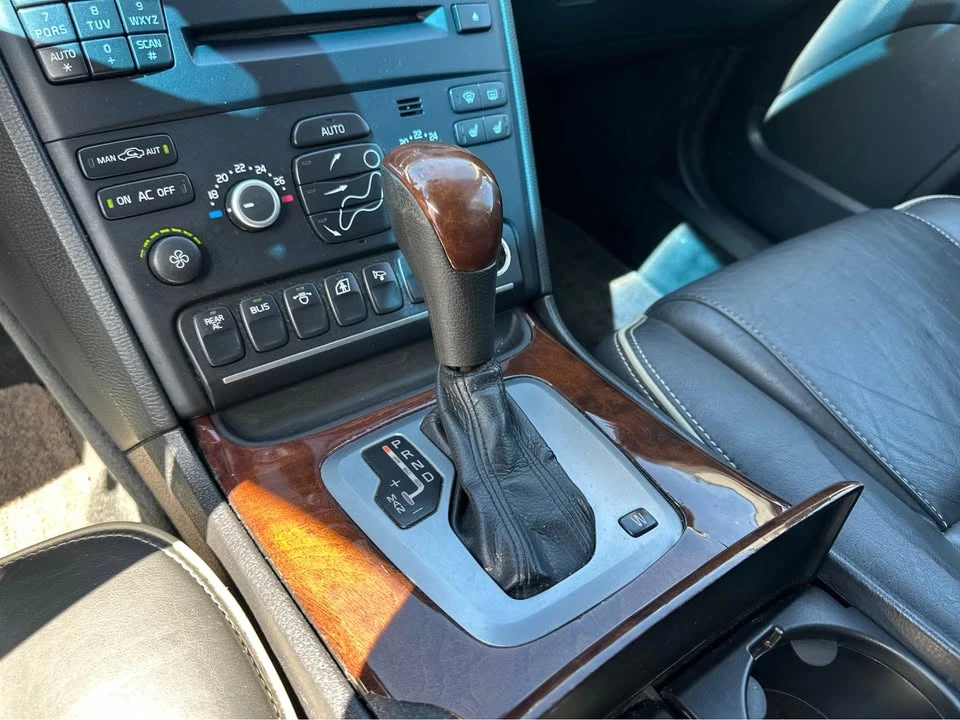 2013 Volvo XC90 1st Gen - Image 11 of 20