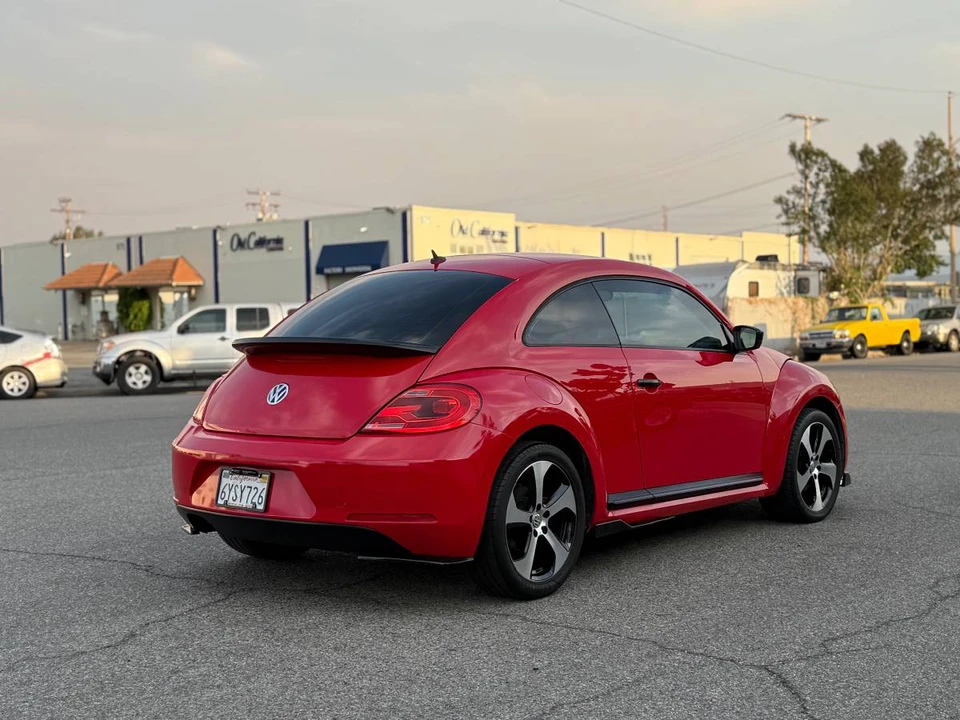 2013 Volkswagen A5 Beetle - Image 9 of 16