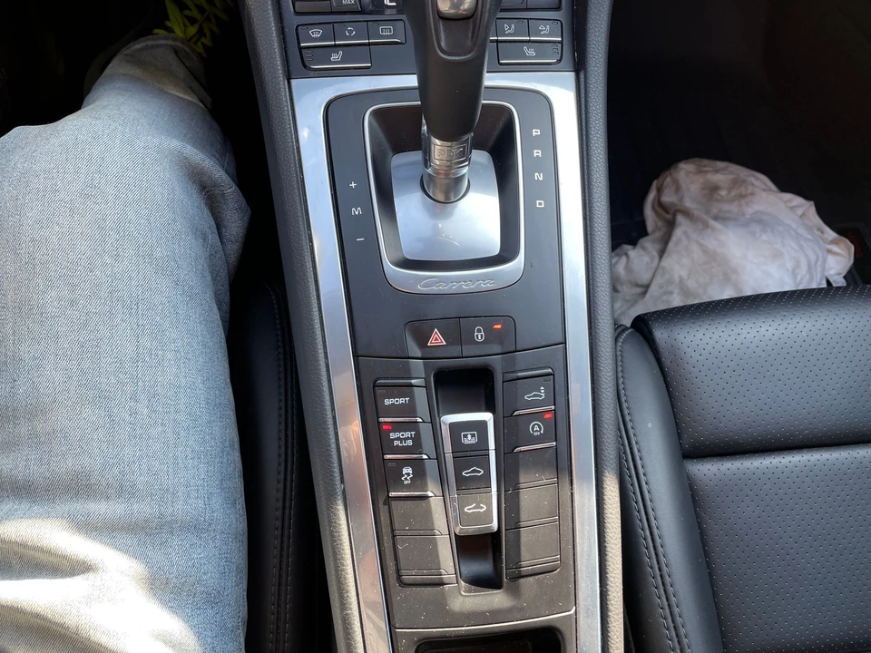 2013 Porsche 991 Carrera - Image 22 of 25