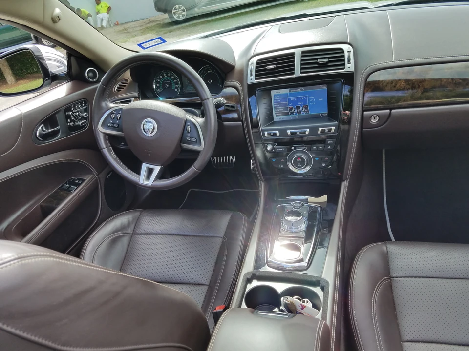 2013 Jaguar X150 XK - Image 8 of 9