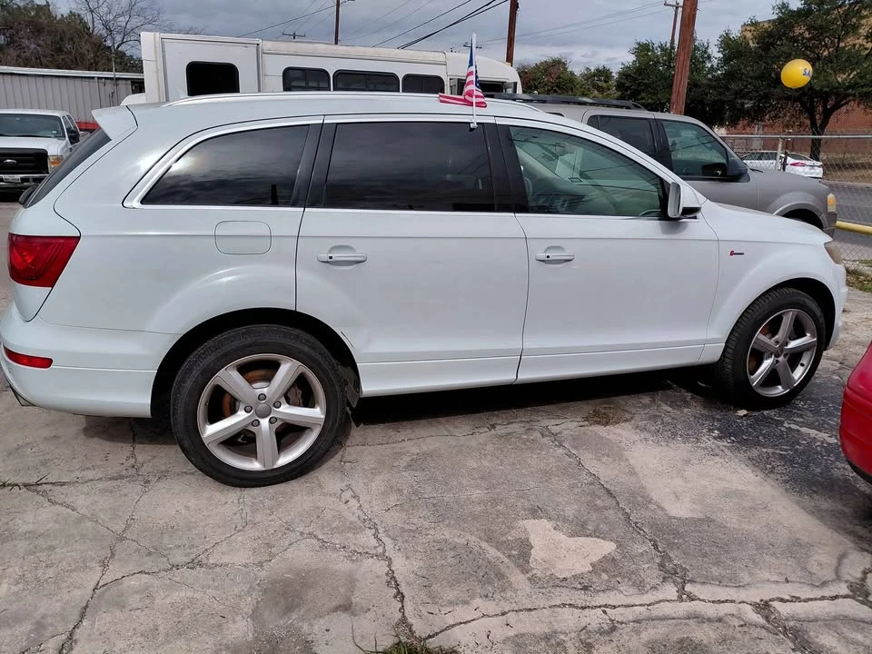 2013 Audi 4L Q7 - Image 2 of 10