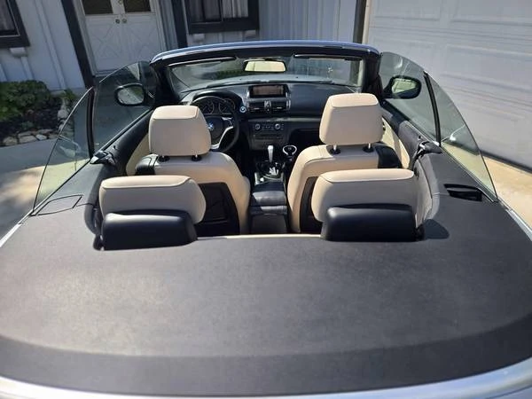 2013 BMW E81/E82/E88 1 Series - Image 13 of 13