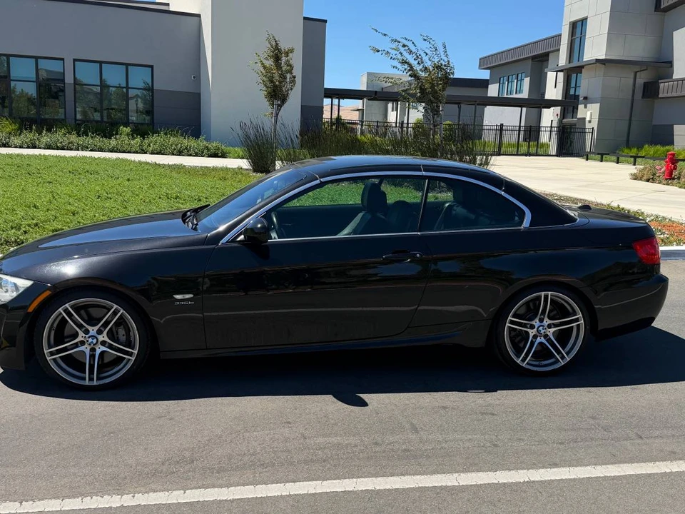 2013 BMW E93 335i Convertible - Image 10 of 17