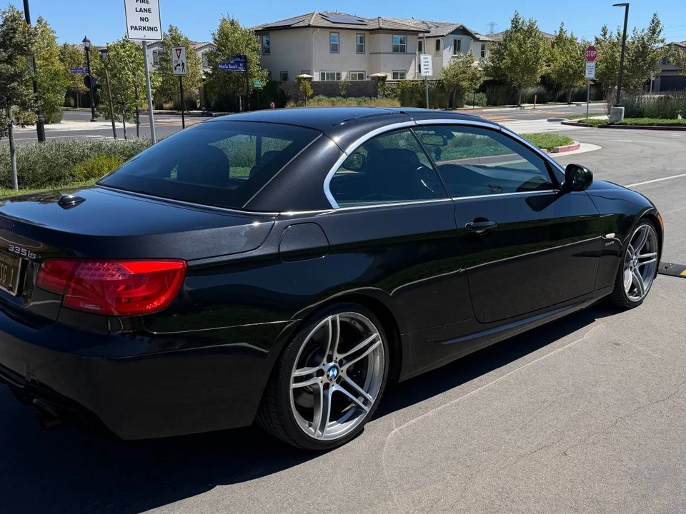 2013 BMW E93 335i Convertible - Image 11 of 17