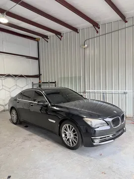 2013 BMW 740i