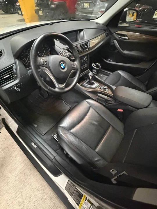 2013 BMW E84 X1 - Image 11 of 14
