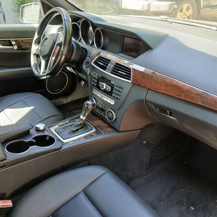 2013 Mercedes-Benz W204 C-Class - Image 3 of 4