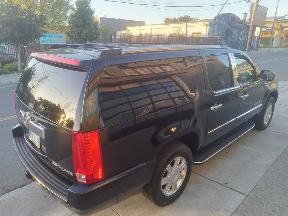 2013 Cadillac Escalade & EXT 3rd Gen - Image 8 of 9