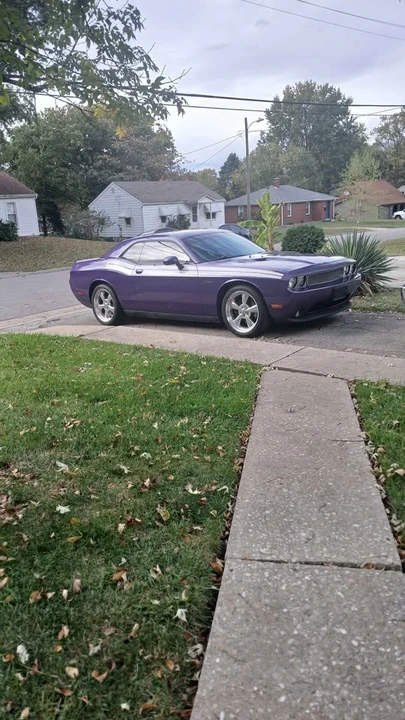 2013 Dodge Challenger 3rd Gen - Image 2 of 9