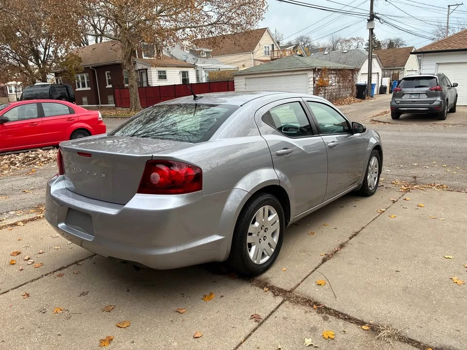 2013 Dodge Avenger Sedan - Image 4 of 8