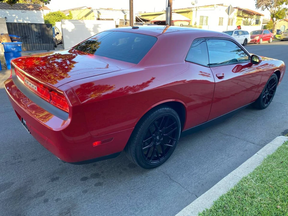 2013 Dodge Challenger 3rd Gen - Image 5 of 15