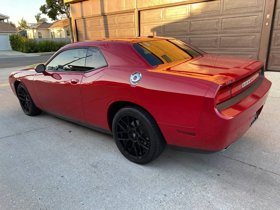 2013 Dodge Challenger 3rd Gen - Image 7 of 17