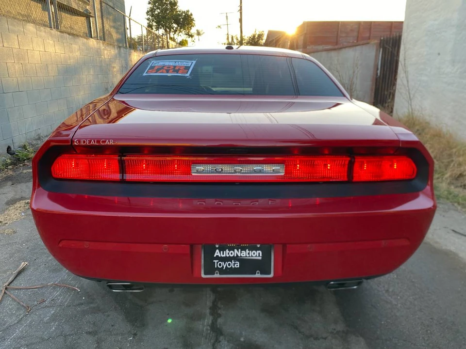 2013 Dodge Challenger 3rd Gen - Image 5 of 12