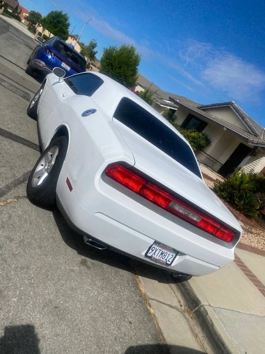 2013 Dodge Challenger 3rd Gen - Image 3 of 5
