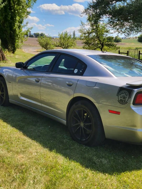 2013 Dodge Charger 7th Gen - Image 3 of 11