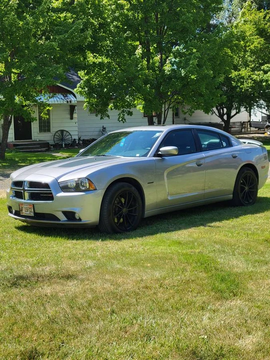 2013 Dodge Charger 7th Gen - Image 2 of 11