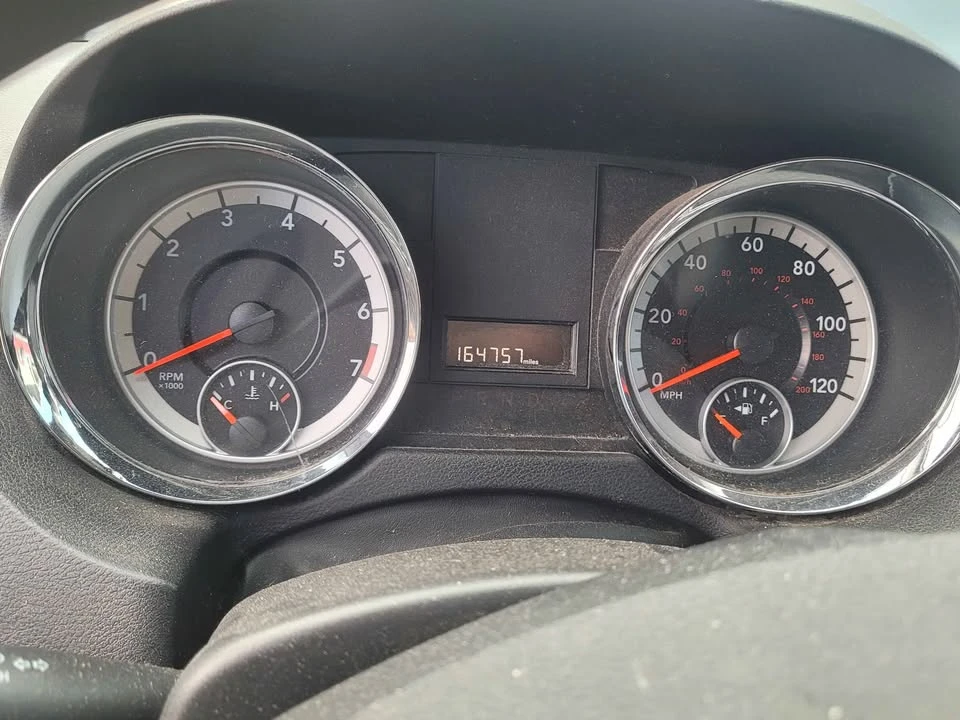 2013 Dodge Caravan - Image 9 of 10