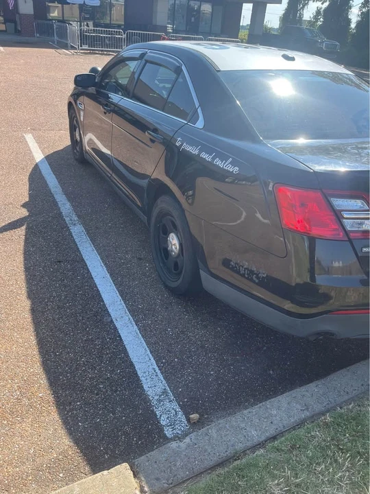2013 Ford Taurus 6th Gen - Image 4 of 9