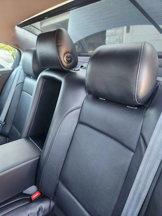 2013 Hyundai Genesis - Image 8 of 9