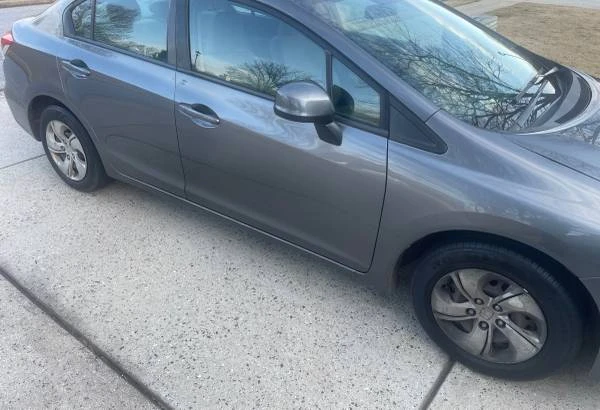 2013 Honda Civic 9th Gen - Image 2 of 13